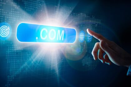 features of .com domain